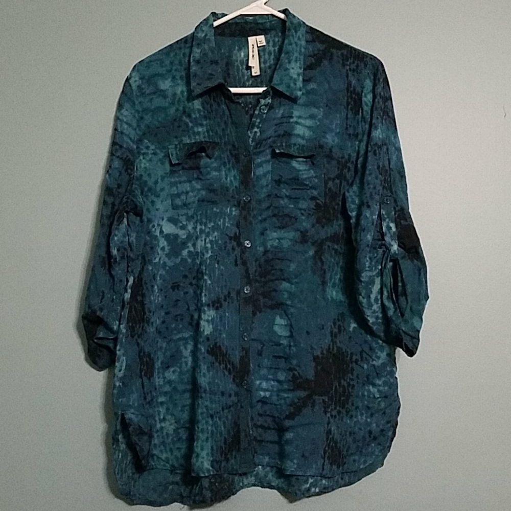Gorgeous Teal Snakeskin Blouse